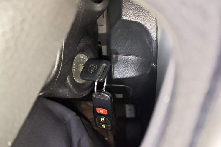 Used Nissan Livina 2015 1.6XE CVT Comfort Edition Vehicle Key