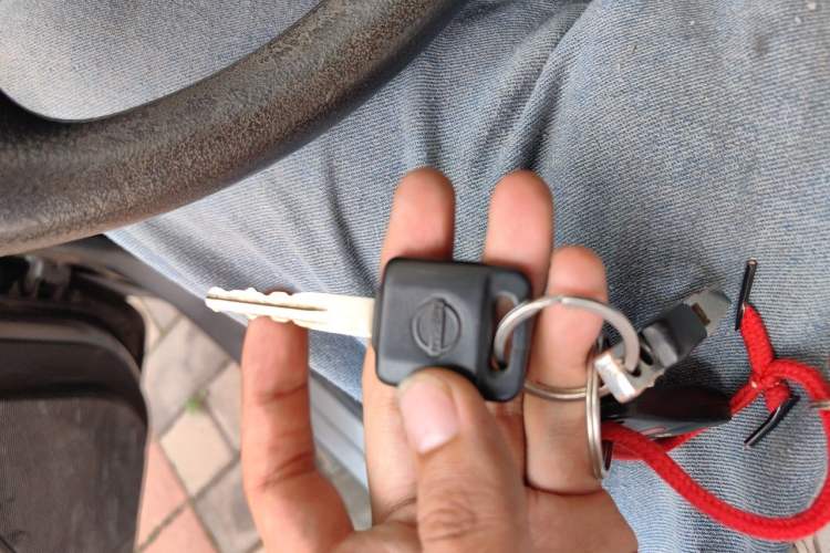 Used Nissan Livina 2015 1.6XE CVT Comfort Edition Vehicle Key