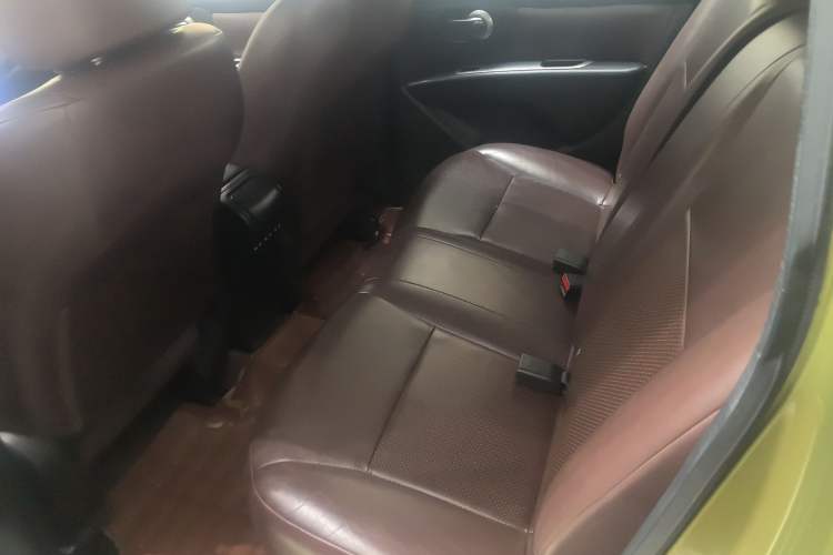 Used Nissan Livina 2015 Jinrui 1.6XV CVT Cool Cafe Edition Left Rear Seat