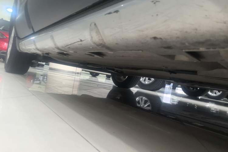 Used Nissan Livina 2015 Jinrui 1.6XV CVT Cool Cafe Edition Right Side Sill