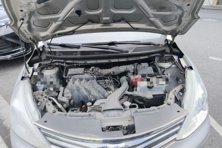 Used Nissan Livina 2015 1.6XE CVT Comfort Edition Engine Bay