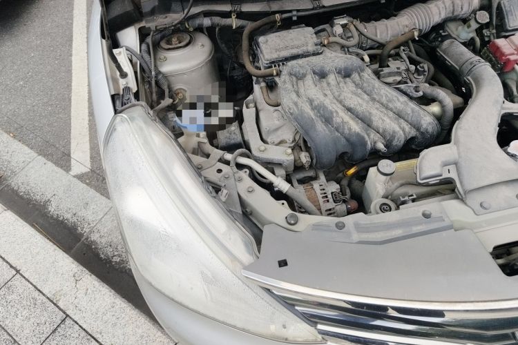 Used Nissan Livina 2015 1.6XE CVT Comfort Edition Engine Bay Right