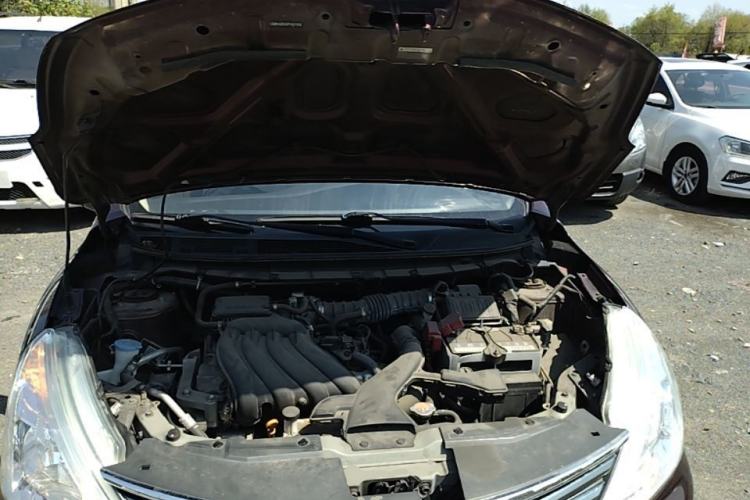 Used Nissan Livina 2015 1.6XE CVT Comfort Edition Engine Bay