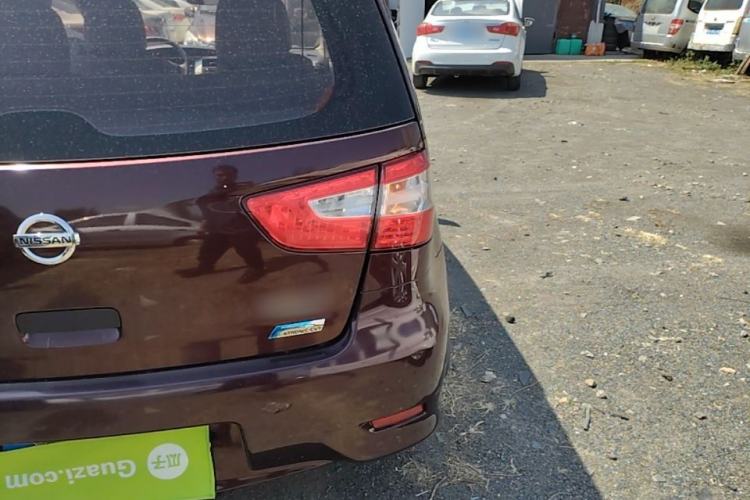 Used Nissan Livina 2015 1.6XE CVT Comfort Edition Right Rear Taillight