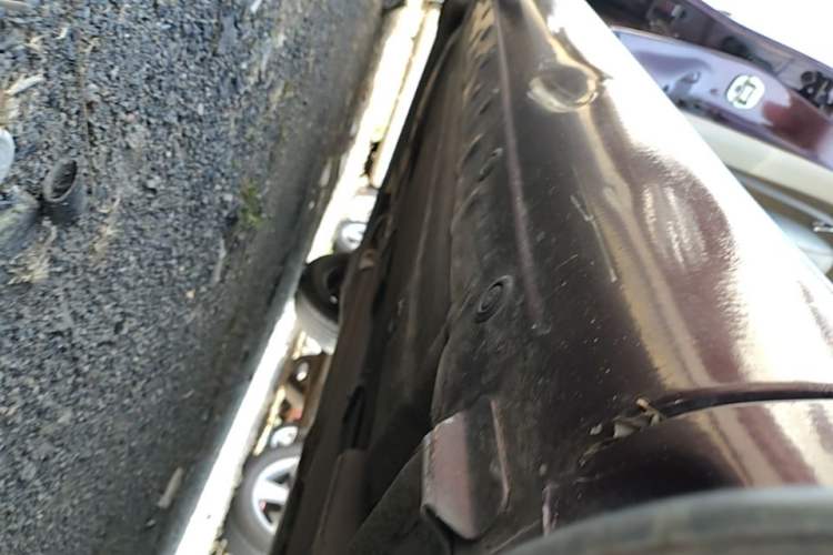 Used Nissan Livina 2015 1.6XE CVT Comfort Edition Right Side Sill