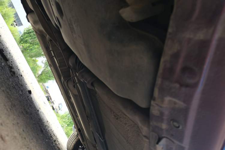 Used Nissan Livina 2015 1.6XE Manual Comfort Edition Chassis Rear Right