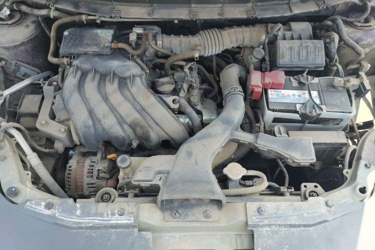 Used Nissan Livina 2015 1.6XE Manual Comfort Edition Engine Bay