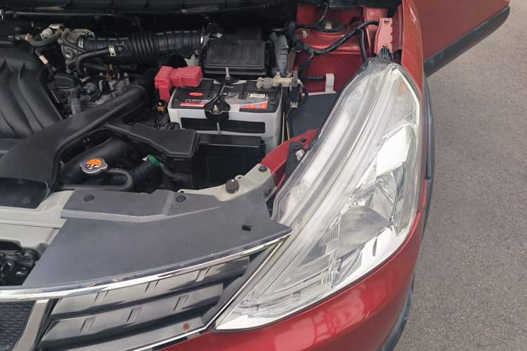 Used Nissan Livina 2015 Jinrui 1.6XV CVT Cool Cafe Edition Engine Bay Left
