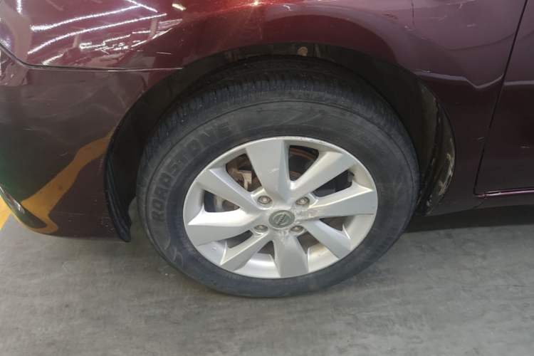 Used Nissan Livina 2015 1.6XE CVT Comfort Edition Left Front Wheel Hub