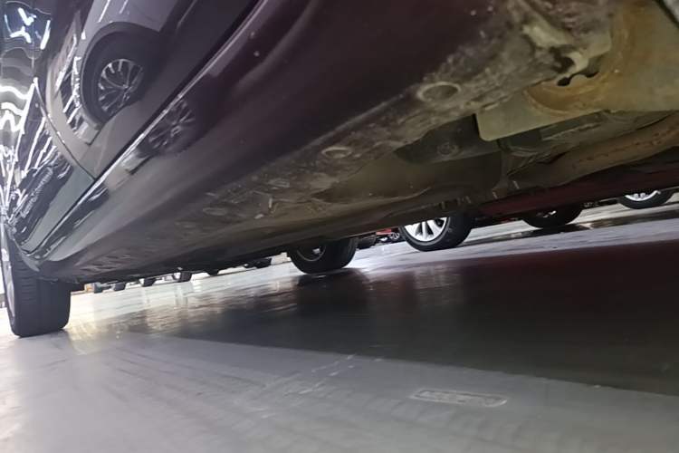 Used Nissan Livina 2015 1.6XE CVT Comfort Edition Left Side Sill