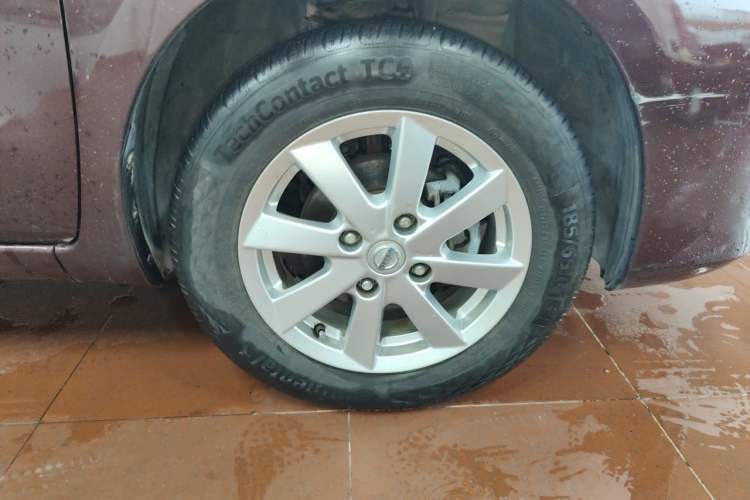 Used Nissan Livina 2015 1.6XE CVT Comfort Edition Right Front Wheel Hub