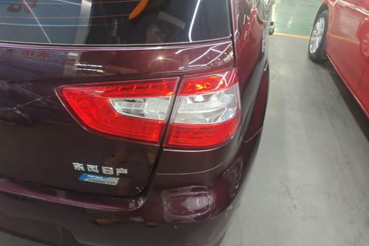 Used Nissan Livina 2015 1.6XE CVT Comfort Edition Right Rear Taillight