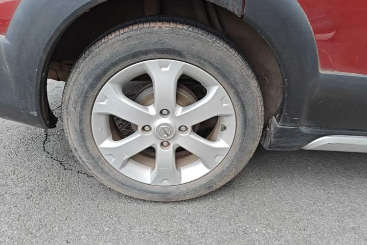 Used Nissan Livina 2015 Jinrui 1.6XV CVT Cool Cafe Edition Right Rear Wheel Hub