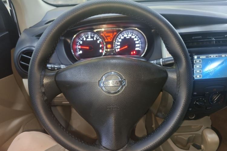 Used Nissan Livina 2015 1.6XE CVT Comfort Edition Steering Wheel