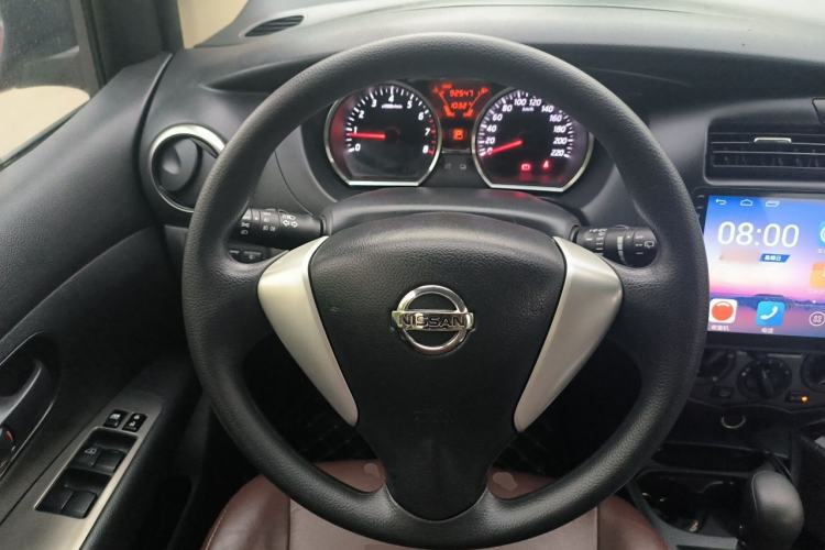 Used Nissan Livina 2015 Jinrui 1.6XV CVT Cool Cafe Edition Steering Wheel