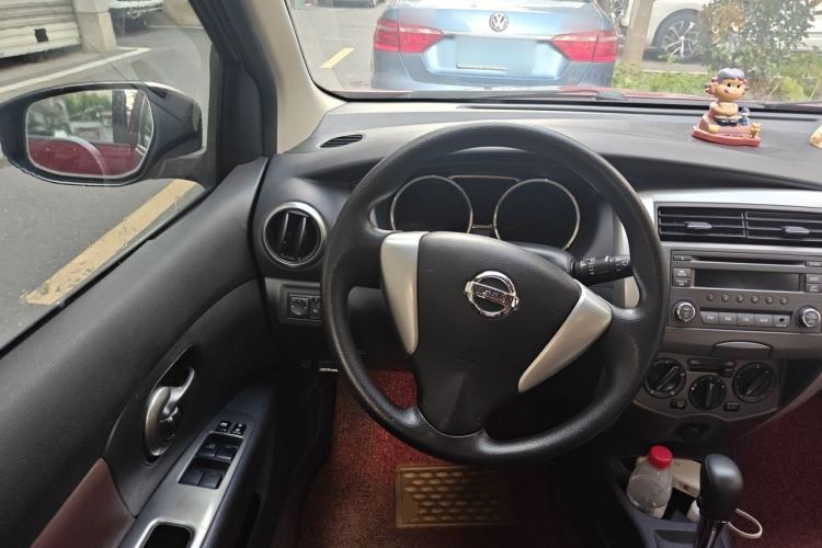 Used Nissan Livina 2015 Jinrui 1.6XV CVT Cool Cafe Edition Steering Wheel