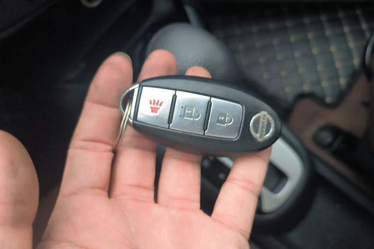 Used Nissan Livina 2015 Jinrui 1.6XV CVT Cool Cafe Edition Vehicle Key