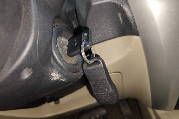 Used Nissan Livina 2015 1.6XE CVT Comfort Edition Vehicle Key