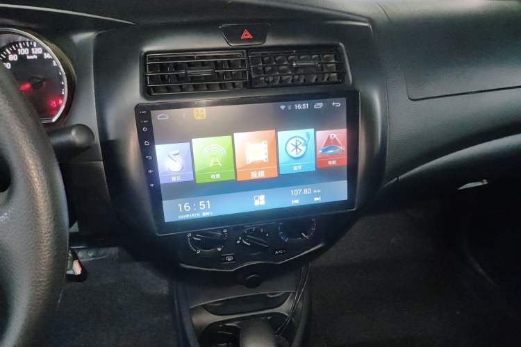 Used Nissan Livina 2015 1.6XE CVT Comfort Edition Audio And AC Panel