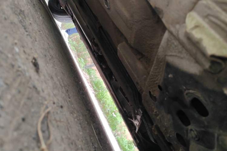 Used Nissan Livina 2015 1.6XE Manual Comfort Edition Chassis Front Right