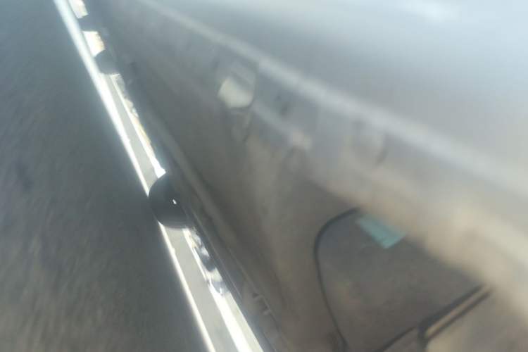 Used Nissan Livina 2015 1.6XE Manual Comfort Edition Chassis Rear Left