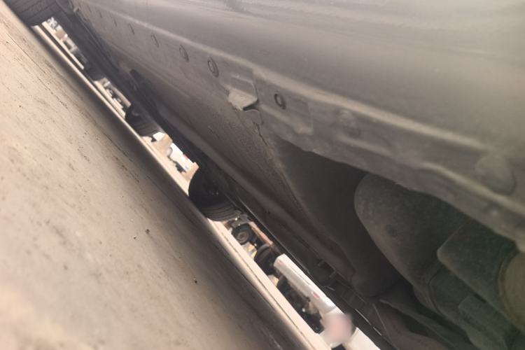 Used Nissan Livina 2015 1.6XE Manual Comfort Edition Chassis Rear Left