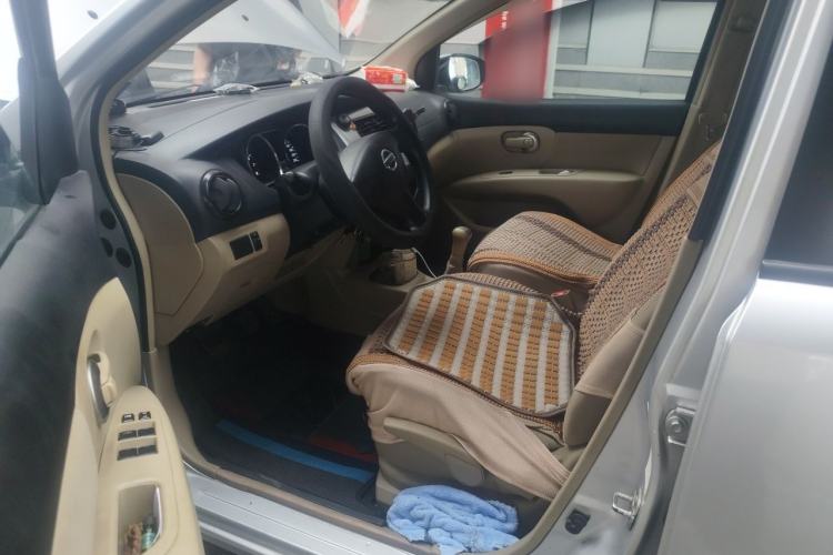Used Nissan Livina 2015 1.6XE Manual Comfort Edition Driver Seat