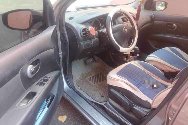 Used Nissan Livina 2015 1.6XE CVT Comfort Edition Driver Seat