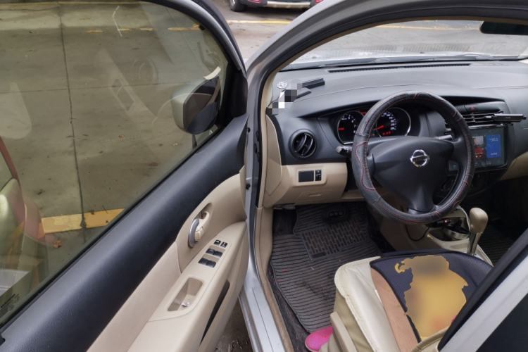 Used Nissan Livina 2015 1.6XE CVT Comfort Edition Driver Seat