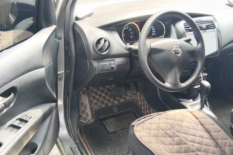 Used Nissan Livina 2015 1.6XE CVT Comfort Edition Driver Seat