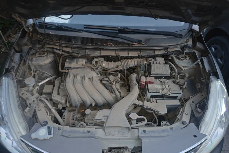 Used Nissan Livina 2015 1.6XE Manual Comfort Edition Engine Bay