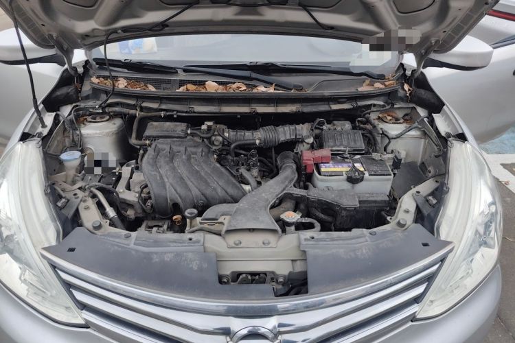 Used Nissan Livina 2015 1.6XE CVT Comfort Edition Engine Bay