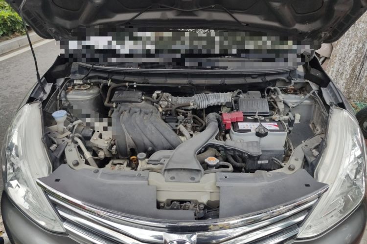 Used Nissan Livina 2015 1.6XE CVT Comfort Edition Engine Bay