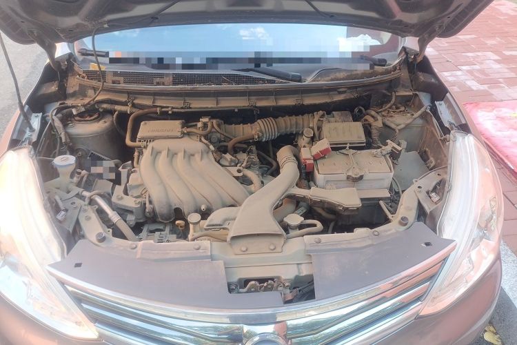 Used Nissan Livina 2015 1.6XE CVT Comfort Edition Engine Bay
