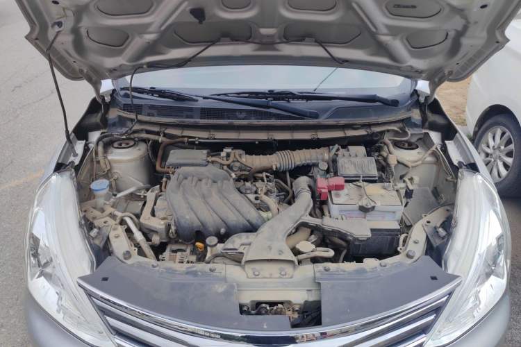 Used Nissan Livina 2015 1.6XE CVT Comfort Edition Engine Bay
