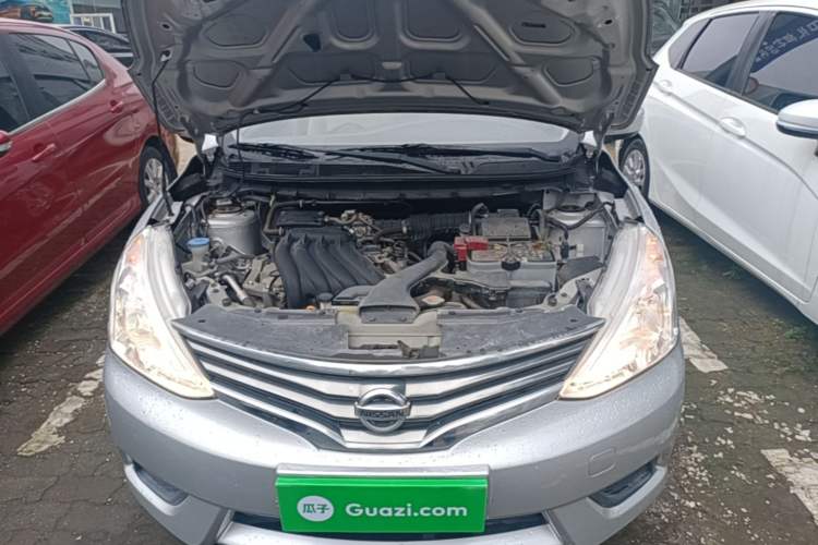 Used Nissan Livina 2015 1.6XE Manual Comfort Edition Engine Bay