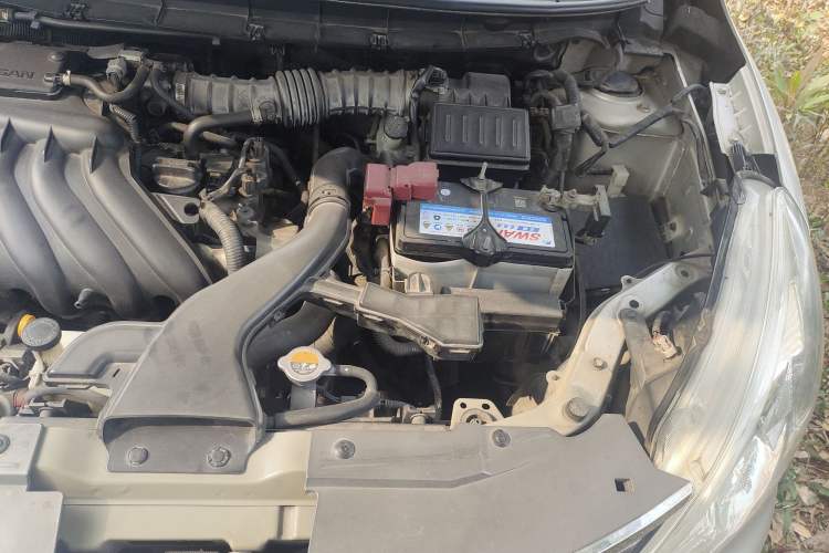 Used Nissan Livina 2015 1.6XE CVT Comfort Edition Engine Bay Left