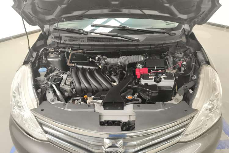 Used Nissan Livina 2015 1.6XE CVT Comfort Edition Engine Bay