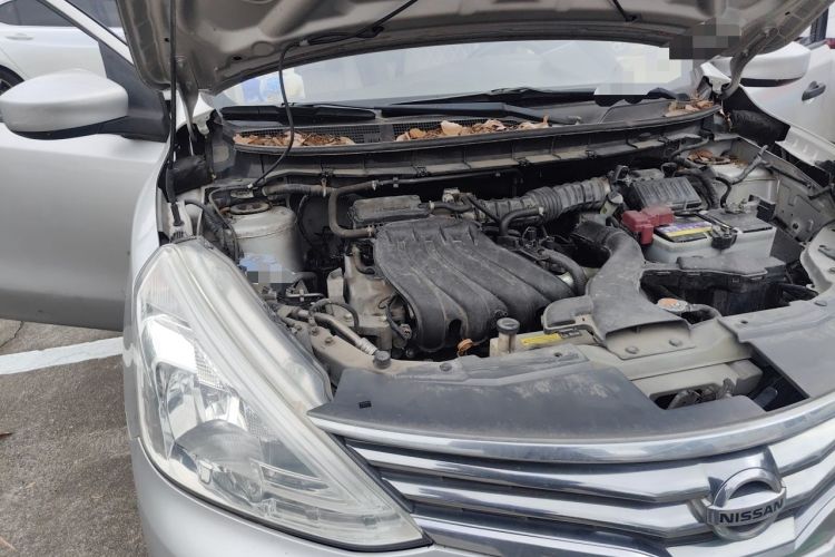 Used Nissan Livina 2015 1.6XE CVT Comfort Edition Engine Bay Right