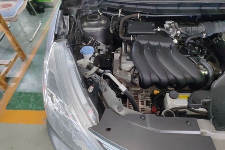 Used Nissan Livina 2015 1.6XE CVT Comfort Edition Engine Bay Right