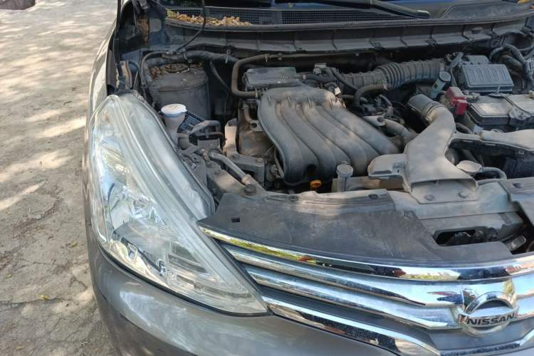 Used Nissan Livina 2015 1.6XE CVT Comfort Edition Engine Bay Right