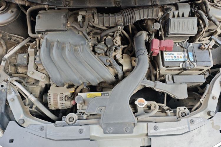 Used Nissan Livina 2015 1.6XE Manual Comfort Edition Engine Bay