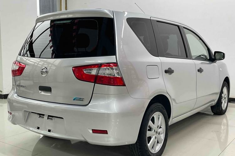 Used Nissan Livina 2015 1.6XE CVT Comfort Edition Exterior 3