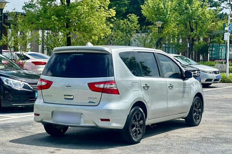 Used Nissan Livina 2015 1.6XE CVT Comfort Edition Exterior 6
