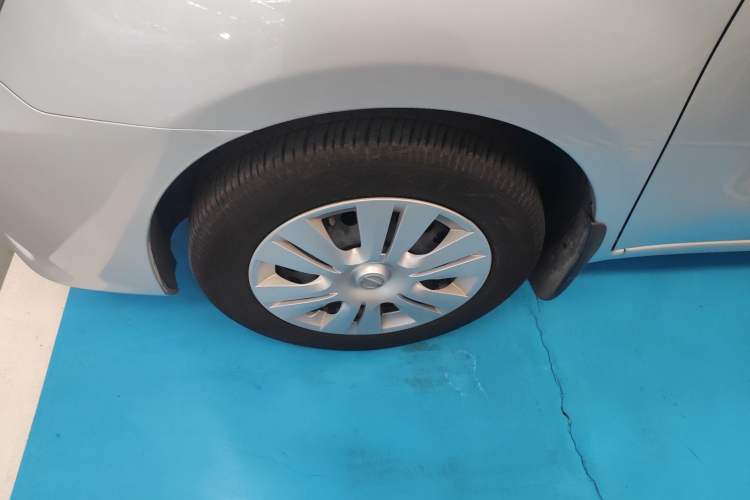 Used Nissan Livina 2015 1.6XE Manual Comfort Edition Exterior 7