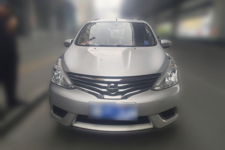 Used Nissan Livina 2015 1.6XE Manual Comfort Edition Front