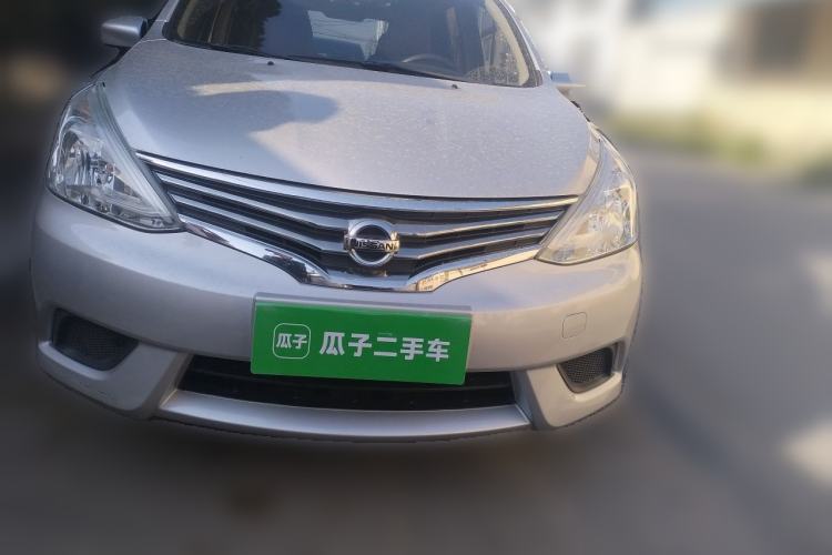 Used Nissan Livina 2015 1.6XE Manual Comfort Edition Front