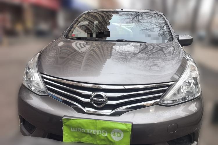 Used Nissan Livina 2015 1.6XE Manual Comfort Edition Front