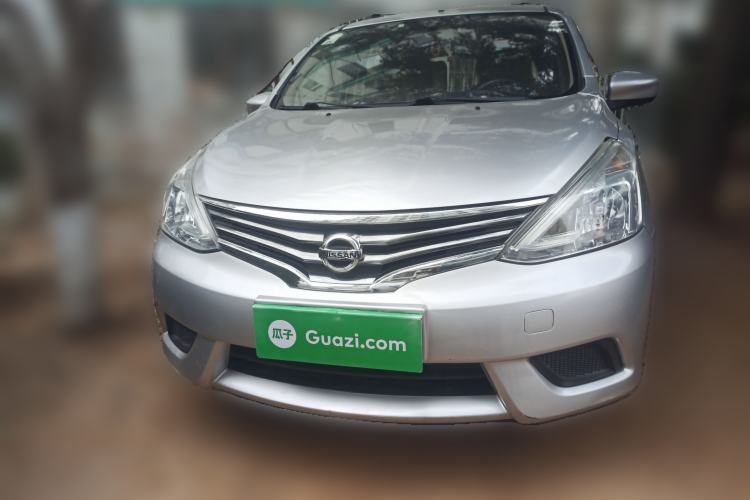Used Nissan Livina 2015 1.6XE Manual Comfort Edition Front