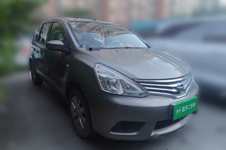 Used Nissan Livina 2015 1.6XE Manual Comfort Edition Front Right 45 Deg